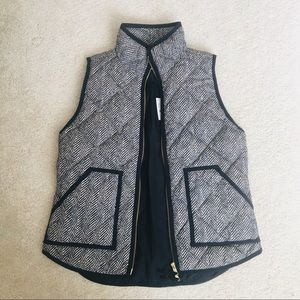 ✔️NWT J. Crew Herringbone Vest, Small